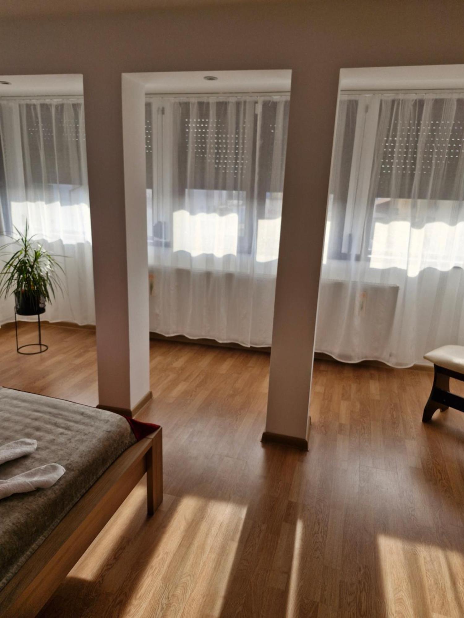 סיביו Mary Apartment מראה חיצוני תמונה