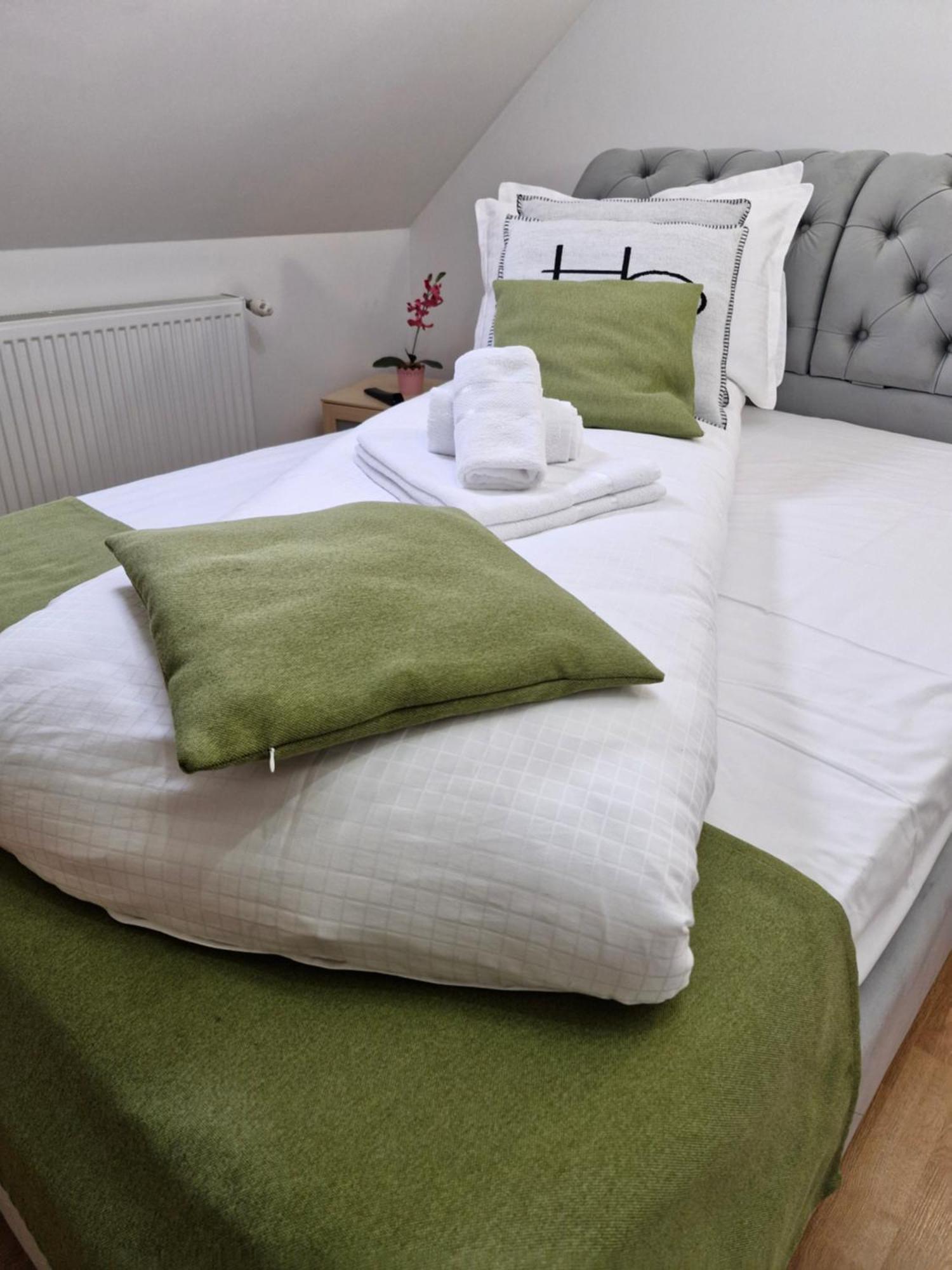 סיביו Mary Apartment מראה חיצוני תמונה